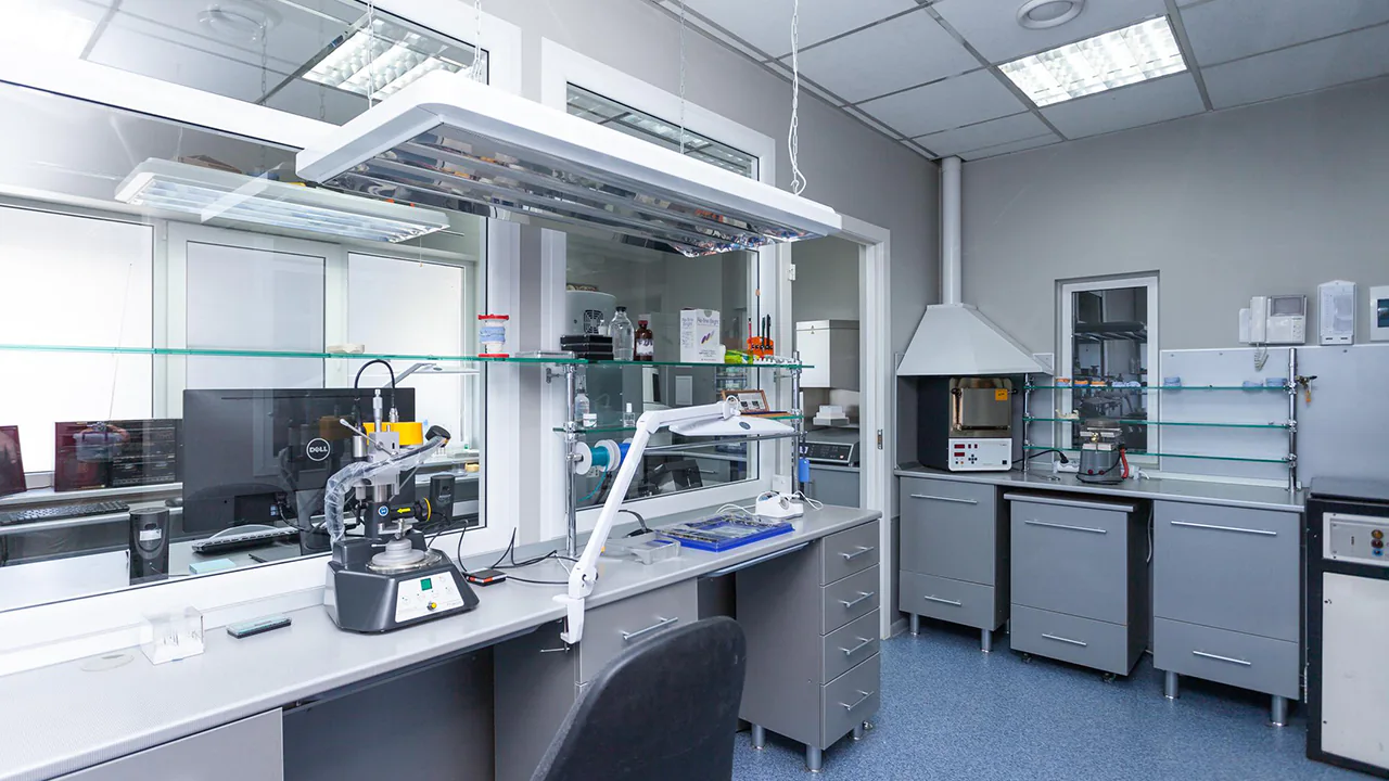 RoboLAB